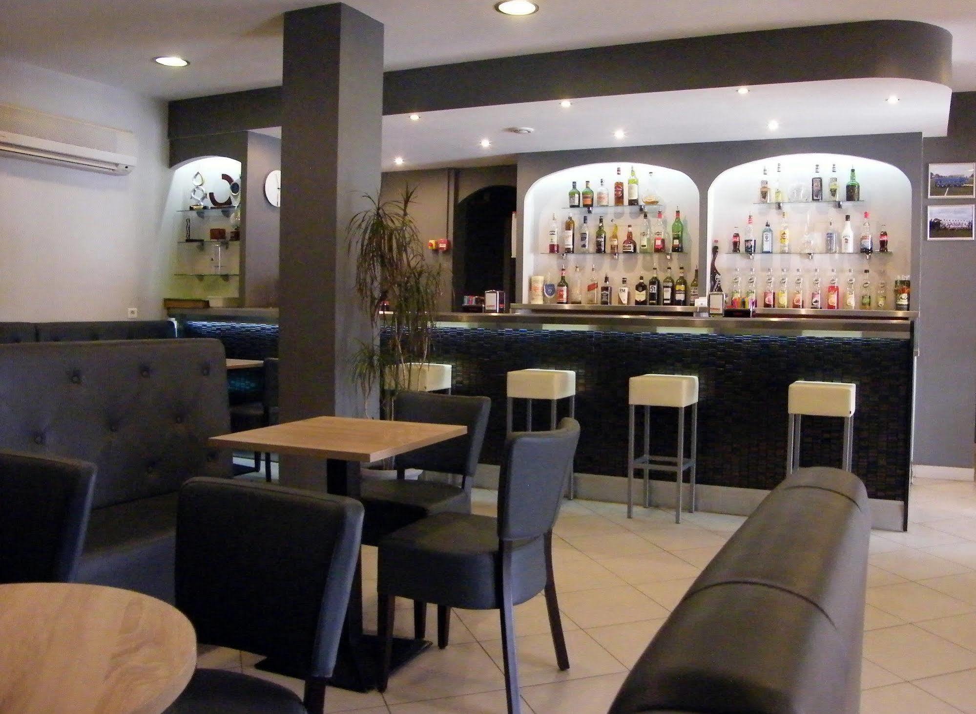 Hotel Restaurant L' Empereur Aleria (Corsica)